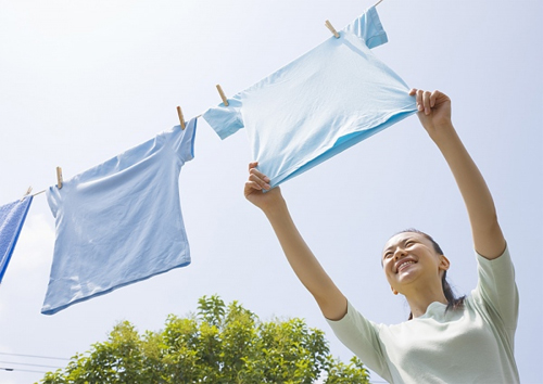 Điều gì ảnh hưởng đến độ sạch của quần áo khi giặt?